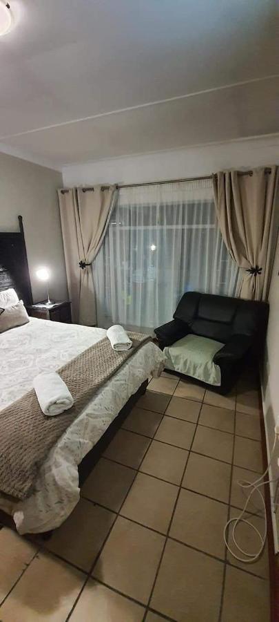 Aandrus Guesthouse Bloemfontein Dış mekan fotoğraf