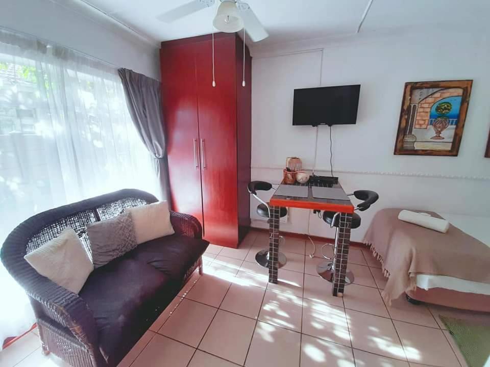 Aandrus Guesthouse Bloemfontein Dış mekan fotoğraf