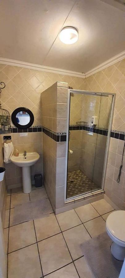 Aandrus Guesthouse Bloemfontein Dış mekan fotoğraf