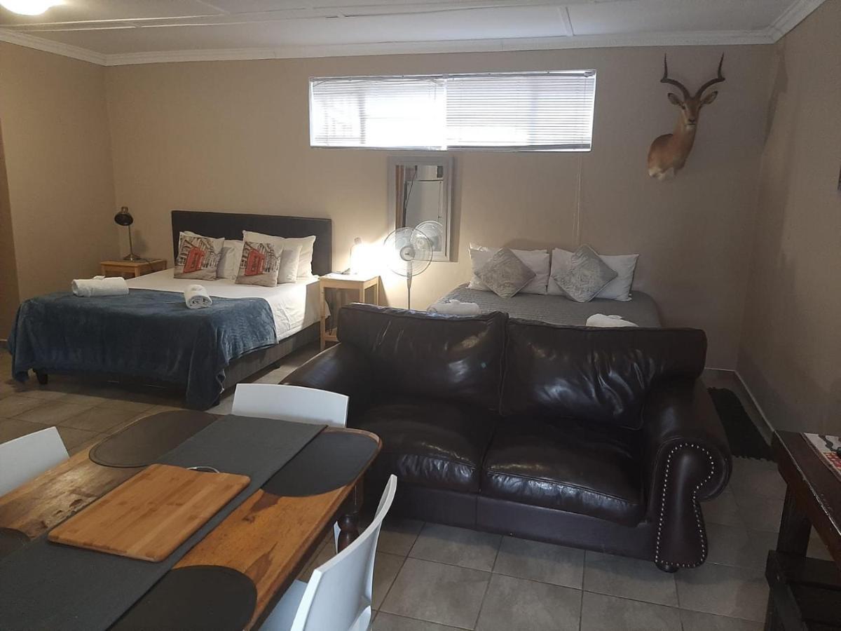 Aandrus Guesthouse Bloemfontein Dış mekan fotoğraf