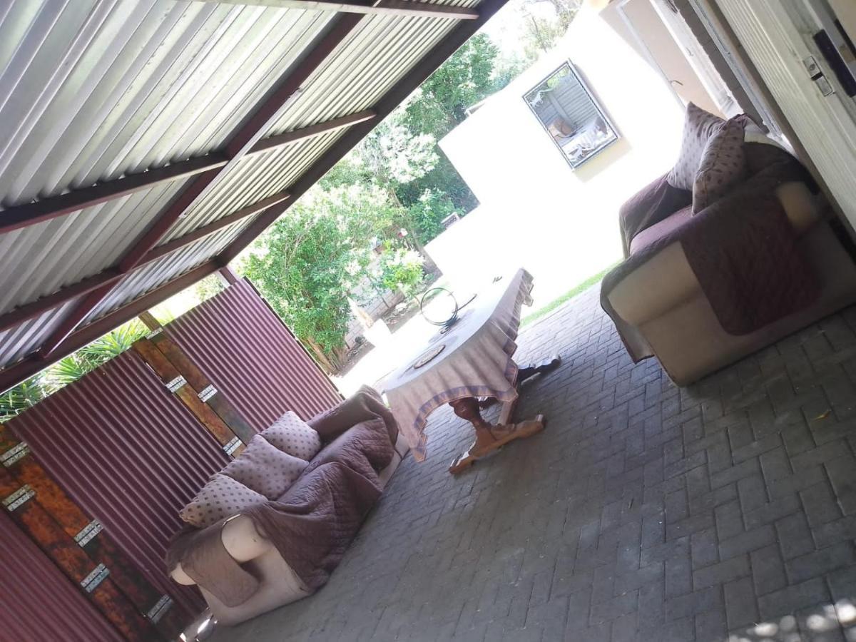 Aandrus Guesthouse Bloemfontein Dış mekan fotoğraf